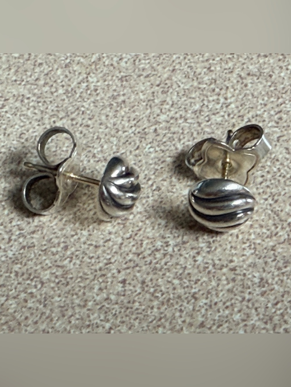 David Yurman Sculpted Cable Stud Earrings - Picture 5 of 6